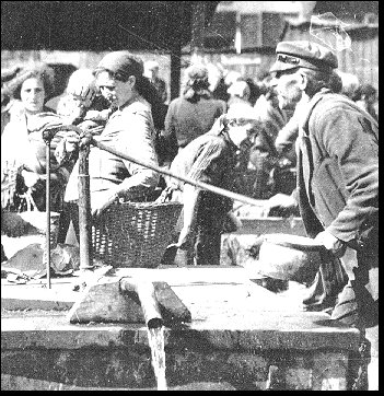 Jew &  Peasant Poles On Market Day